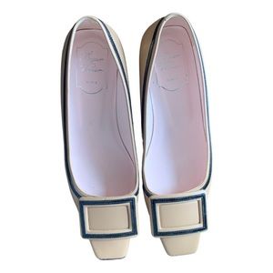 Roger vivier flats